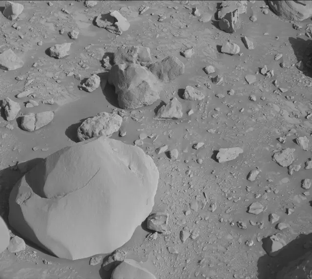 Sol 3928: Mast Camera (Mastcam)