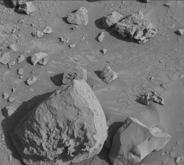 Sol 3928: Mast Camera (Mastcam)
