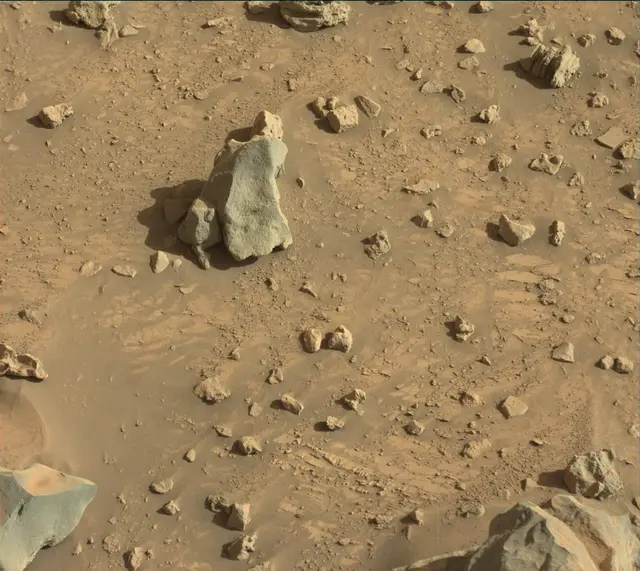 Sol 3928: Mast Camera (Mastcam)