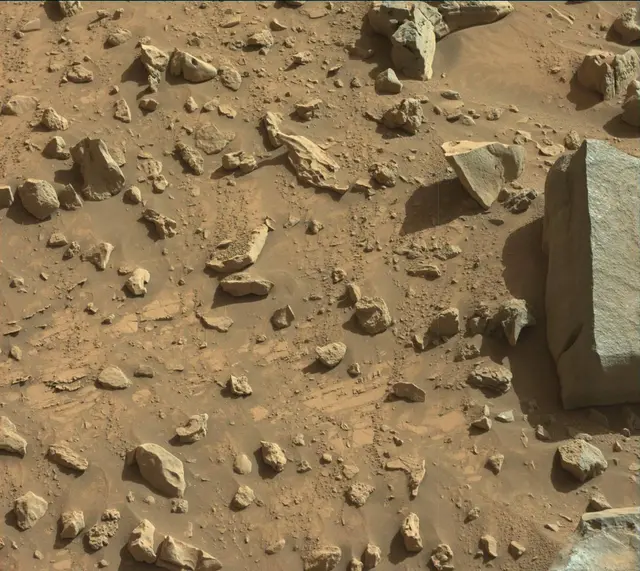 Sol 3928: Mast Camera (Mastcam)