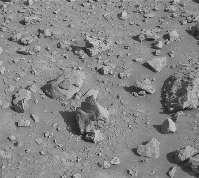Sol 3928: Mast Camera (Mastcam)