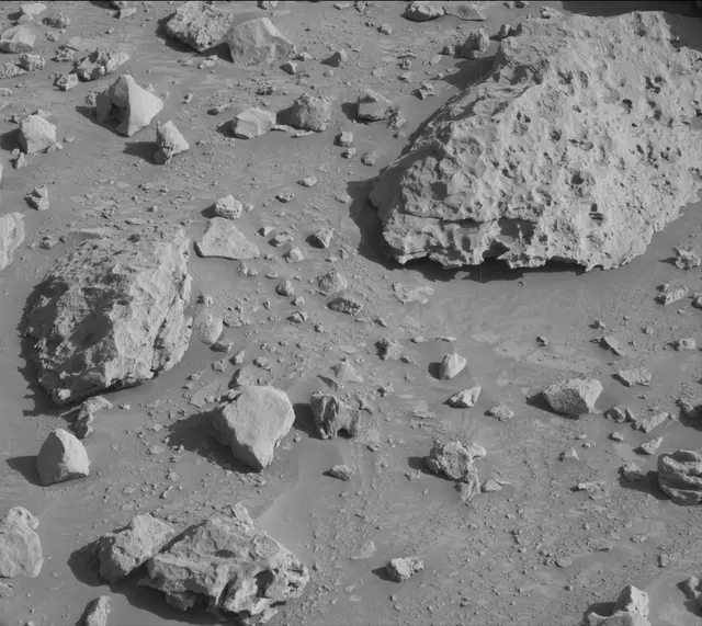 Sol 3928: Mast Camera (Mastcam)
