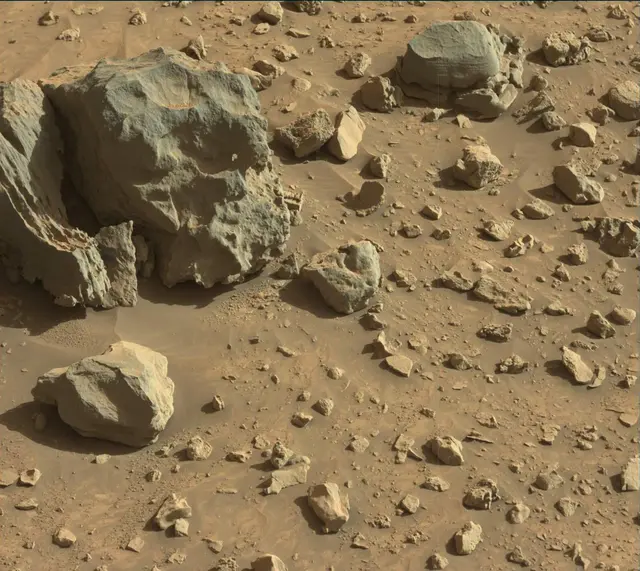 Sol 3928: Mast Camera (Mastcam)