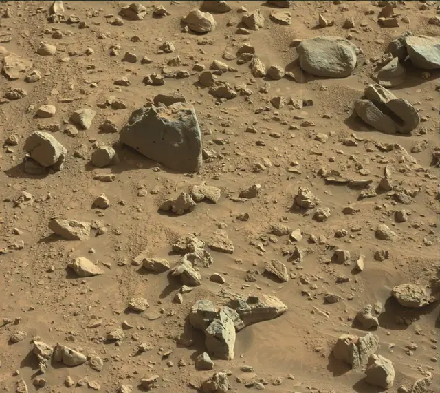Sol 3928: Mast Camera (Mastcam)