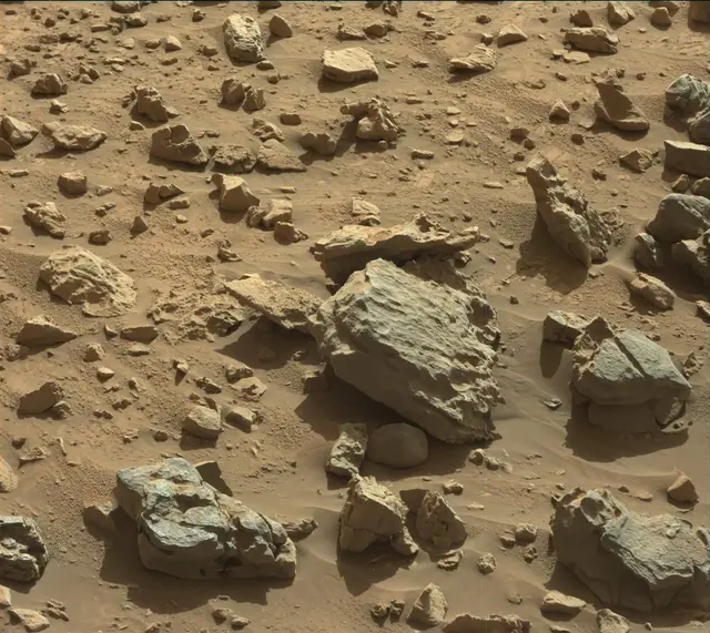 Sol 3928: Mast Camera (Mastcam)