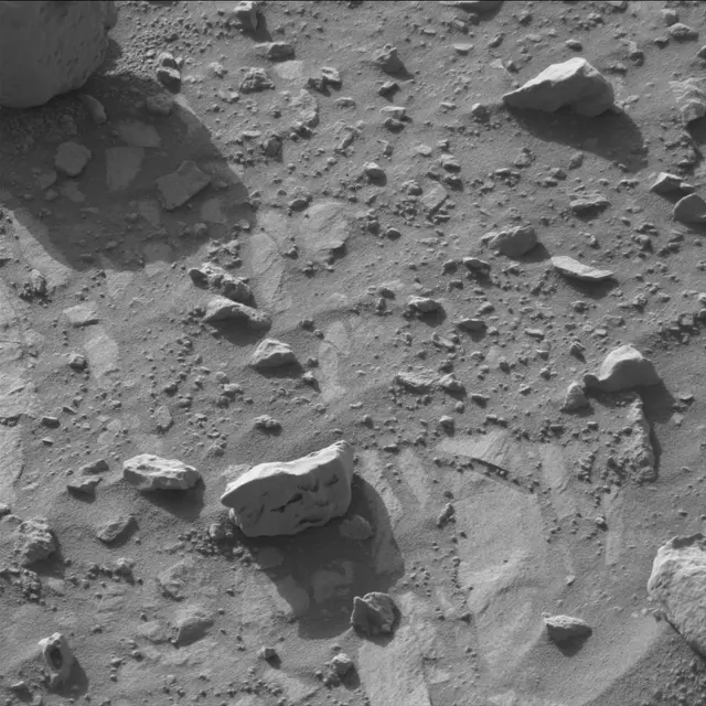 Sol 3928: Mast Camera (Mastcam)