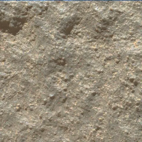 Sol 3928: Mars Hand Lens Imager (MAHLI)