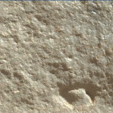 Sol 3928: Mars Hand Lens Imager (MAHLI)