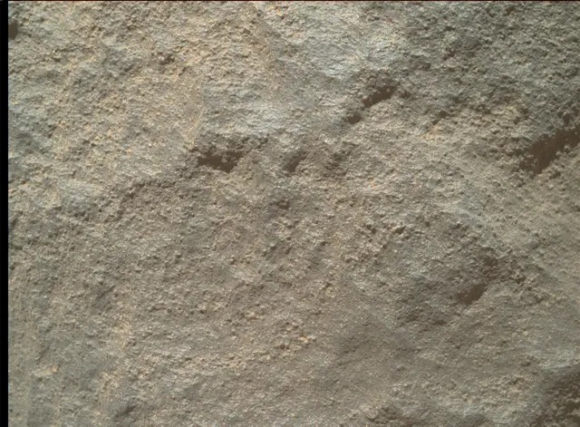 Sol 3928: Mars Hand Lens Imager (MAHLI)