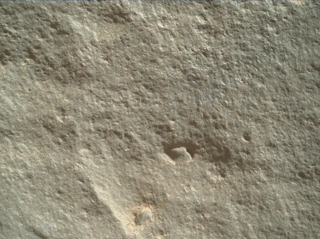 Sol 3928: Mars Hand Lens Imager (MAHLI)