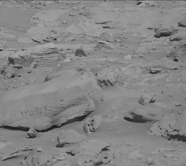 Sol 3930: Mast Camera (Mastcam)