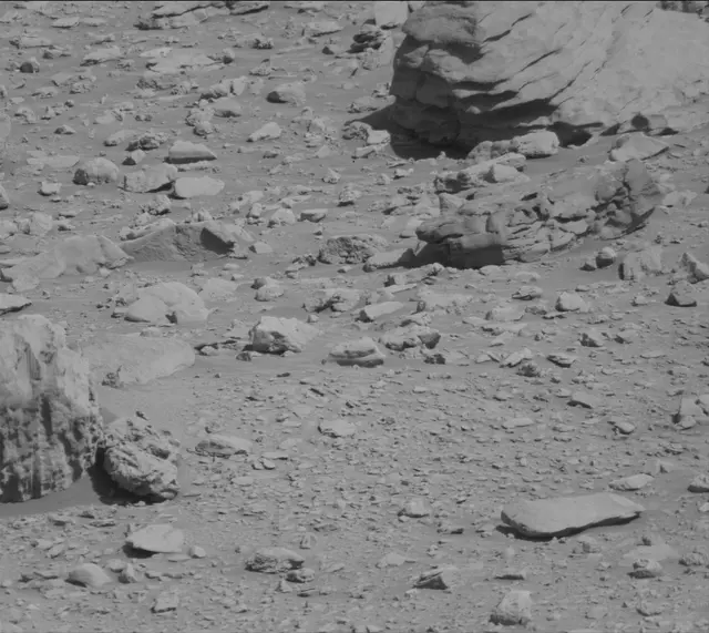 Sol 3930: Mast Camera (Mastcam)