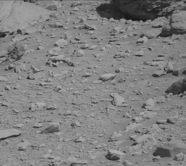 Sol 3930: Mast Camera (Mastcam)