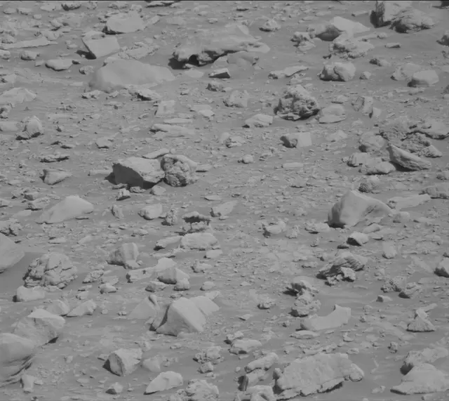 Sol 3930: Mast Camera (Mastcam)