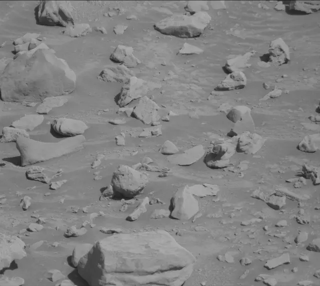 Sol 3930: Mast Camera (Mastcam)