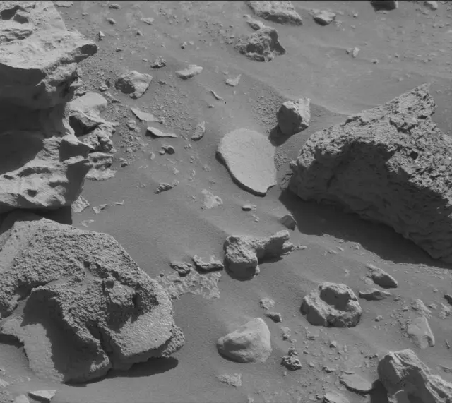 Sol 3930: Mast Camera (Mastcam)