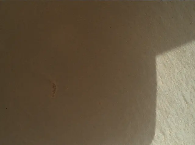 Sol 3930: Mars Hand Lens Imager (MAHLI)