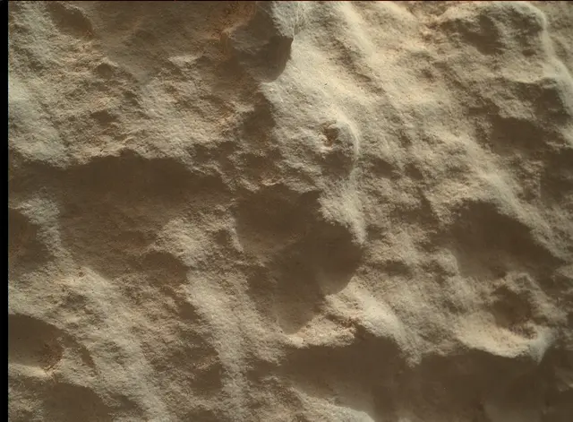 Sol 3930: Mars Hand Lens Imager (MAHLI)