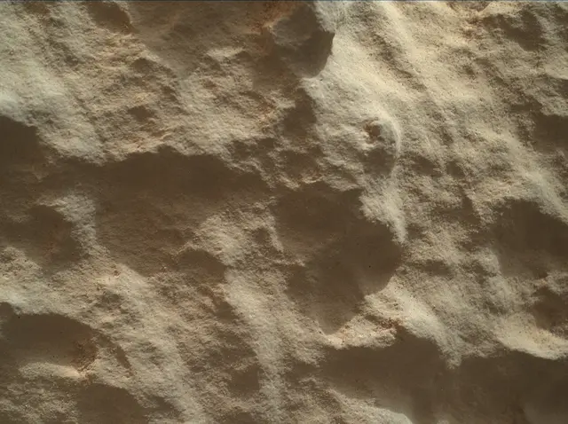Sol 3930: Mars Hand Lens Imager (MAHLI)
