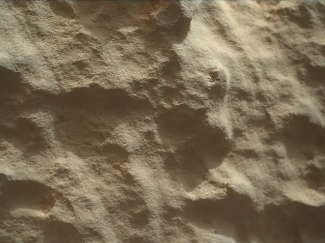 Sol 3930: Mars Hand Lens Imager (MAHLI)