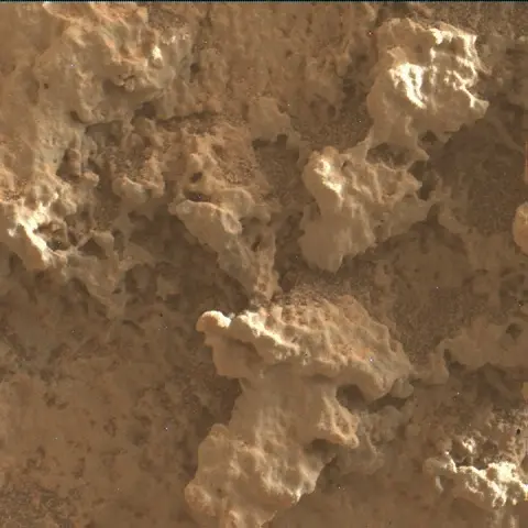 Sol 3930: Mars Hand Lens Imager (MAHLI)