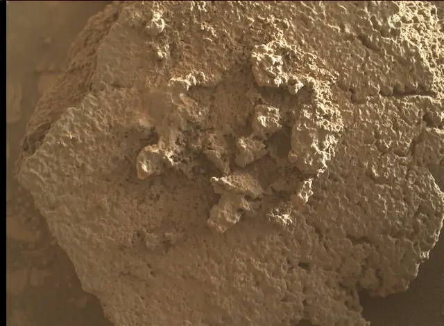 Sol 3930: Mars Hand Lens Imager (MAHLI)