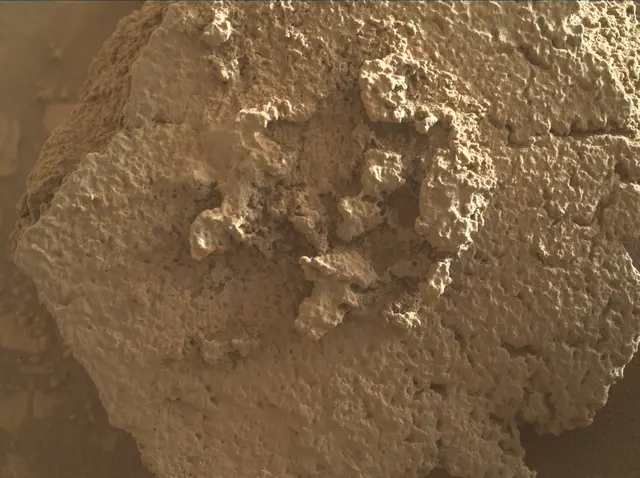 Sol 3930: Mars Hand Lens Imager (MAHLI)