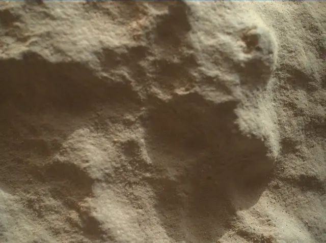 Sol 3930: Mars Hand Lens Imager (MAHLI)