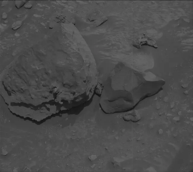 Sol 3931: Mast Camera (Mastcam)