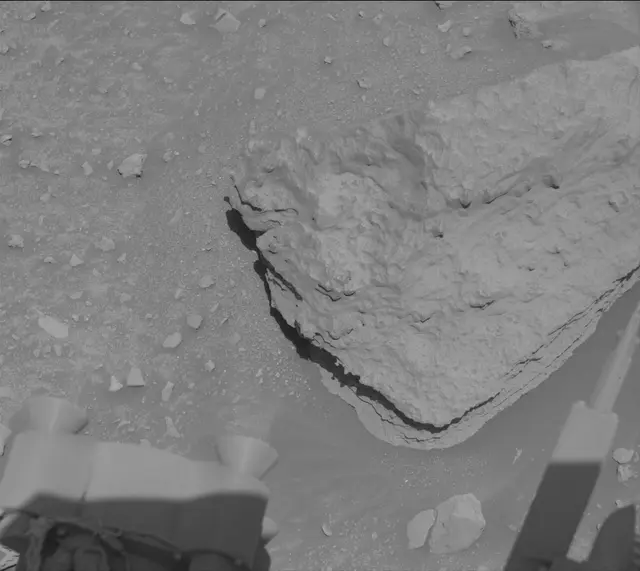 Sol 3931: Mast Camera (Mastcam)