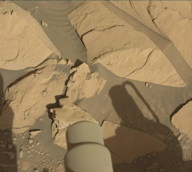 Sol 3931: Mast Camera (Mastcam)