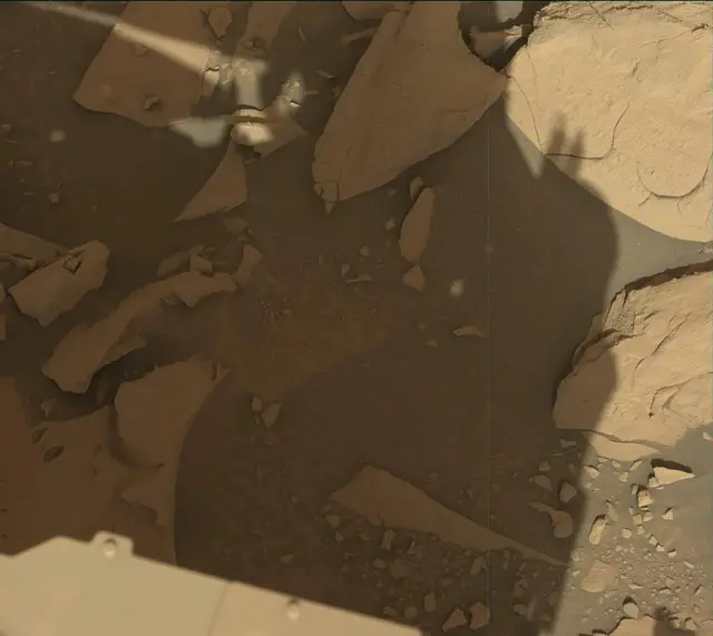 Sol 3931: Mast Camera (Mastcam)