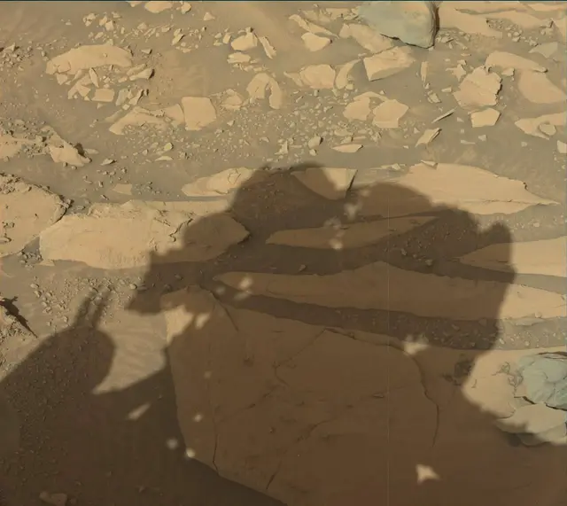 Sol 3931: Mast Camera (Mastcam)
