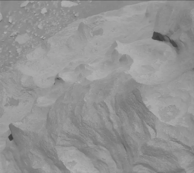 Sol 3931: Mast Camera (Mastcam)