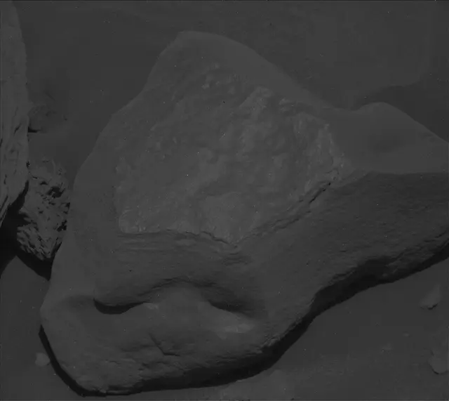 Sol 3931: Mast Camera (Mastcam)