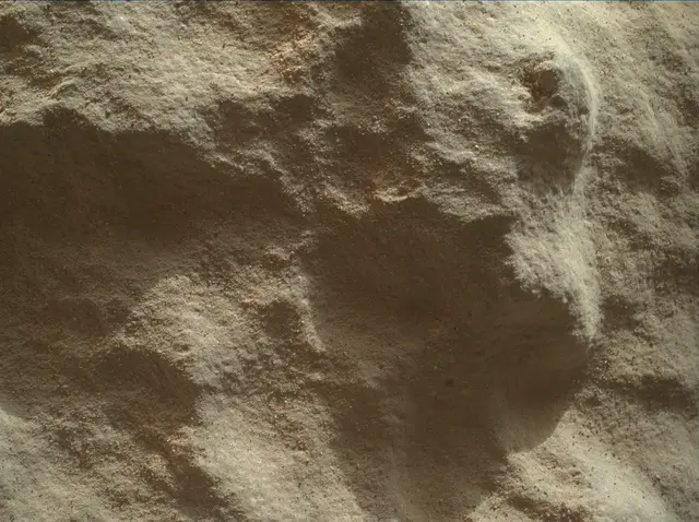 Sol 3931: Mars Hand Lens Imager (MAHLI)