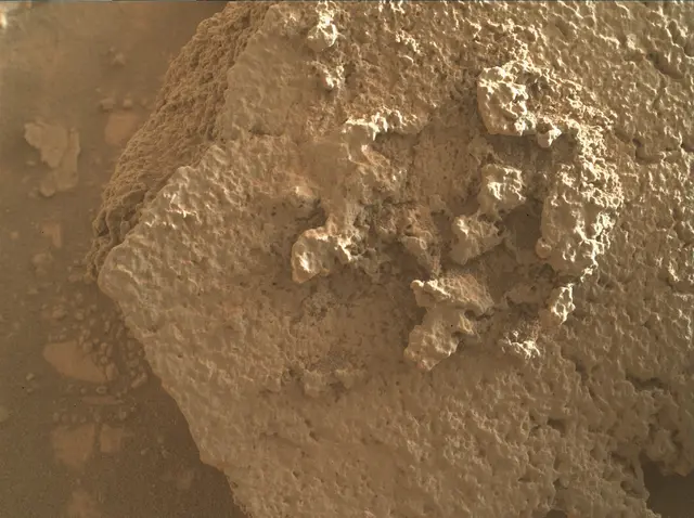 Sol 3931: Mars Hand Lens Imager (MAHLI)