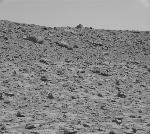 Sol 3934: Mast Camera (Mastcam)