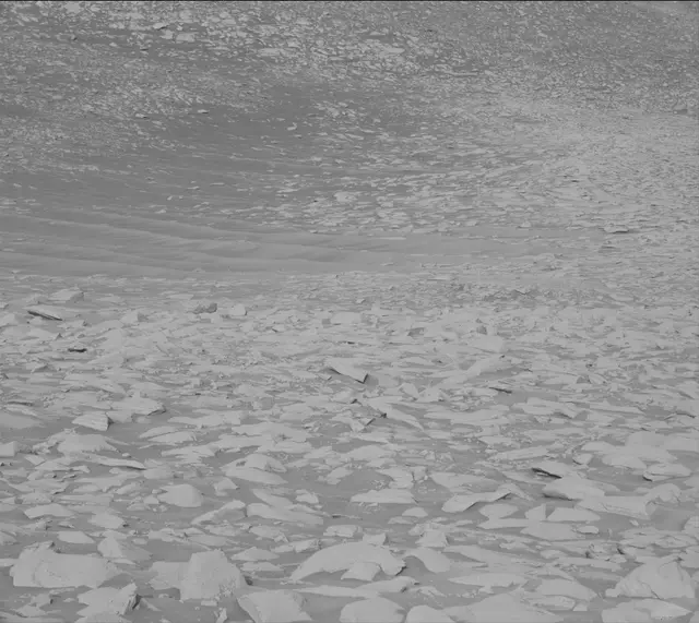 Sol 3934: Mast Camera (Mastcam)