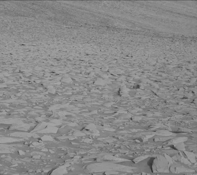 Sol 3934: Mast Camera (Mastcam)