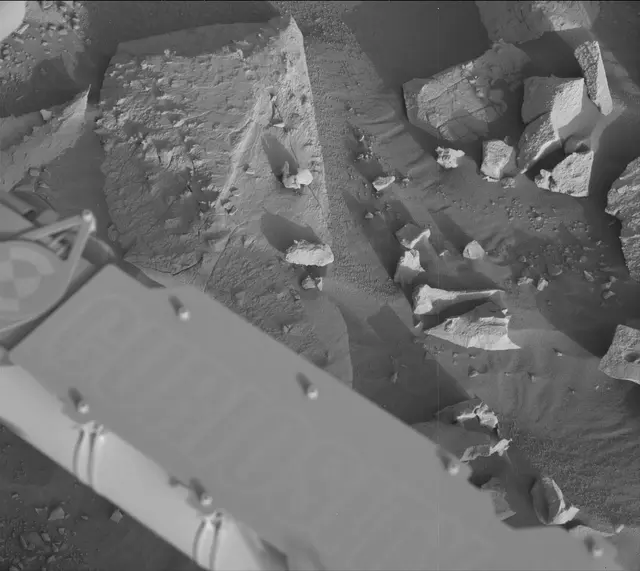 Sol 3934: Mast Camera (Mastcam)