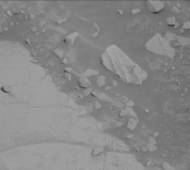 Sol 3934: Mast Camera (Mastcam)