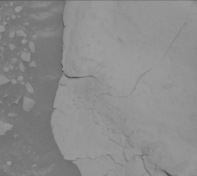 Sol 3934: Mast Camera (Mastcam)