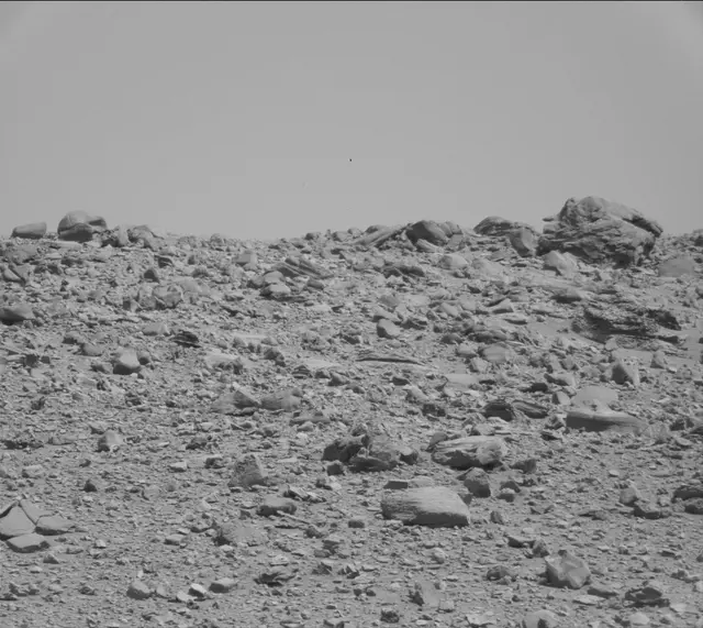 Sol 3934: Mast Camera (Mastcam)