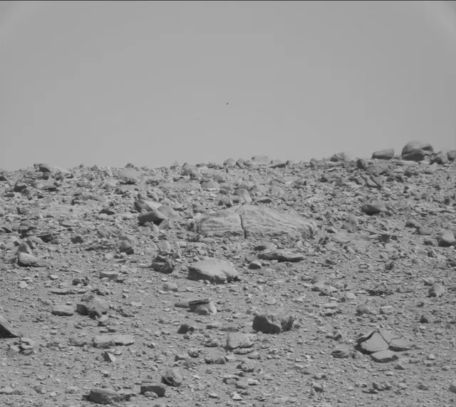 Sol 3934: Mast Camera (Mastcam)