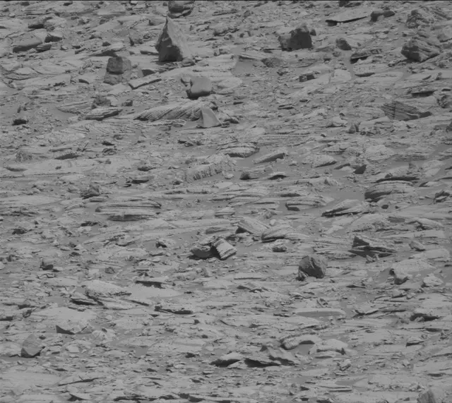 Sol 3934: Mast Camera (Mastcam)