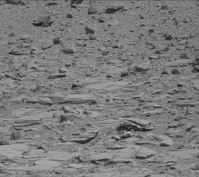 Sol 3934: Mast Camera (Mastcam)