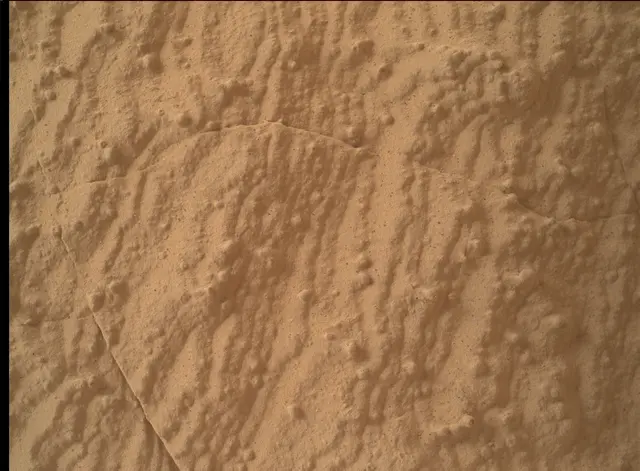 Sol 3934: Mars Hand Lens Imager (MAHLI)