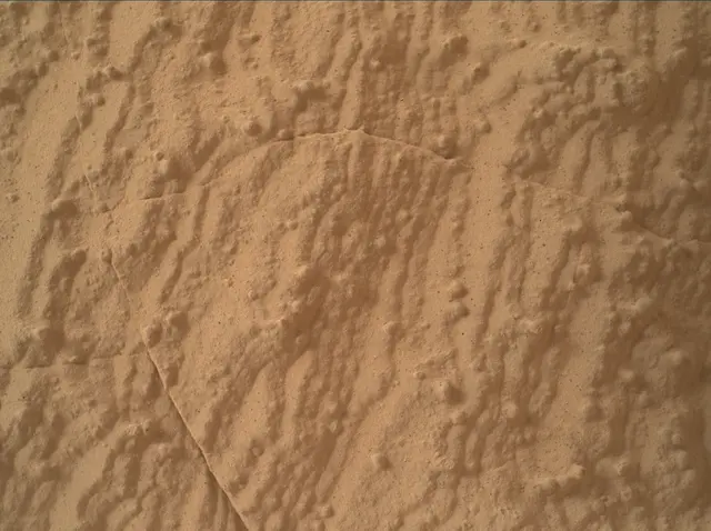 Sol 3934: Mars Hand Lens Imager (MAHLI)