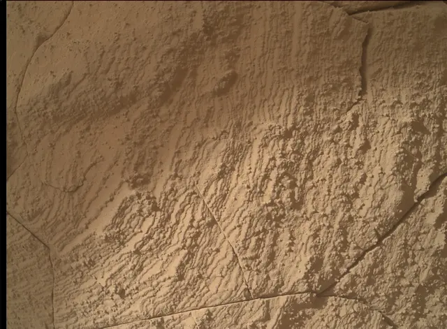Sol 3934: Mars Hand Lens Imager (MAHLI)